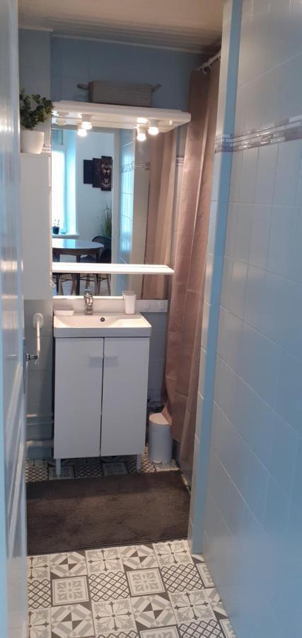 Studio 30 M2 Refait A Neuf Idealement Situe Centre Ville Et Plage Вимере Экстерьер фото
